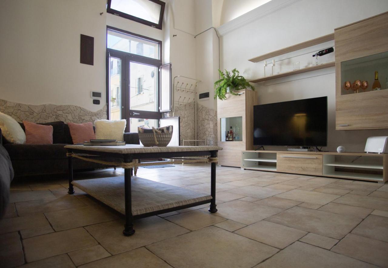 Casa Colombo - The Fab Apartment Brindisi